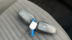 Peugeot 2008 1.2 PureTech Active Premium 5dr Petrol Estate